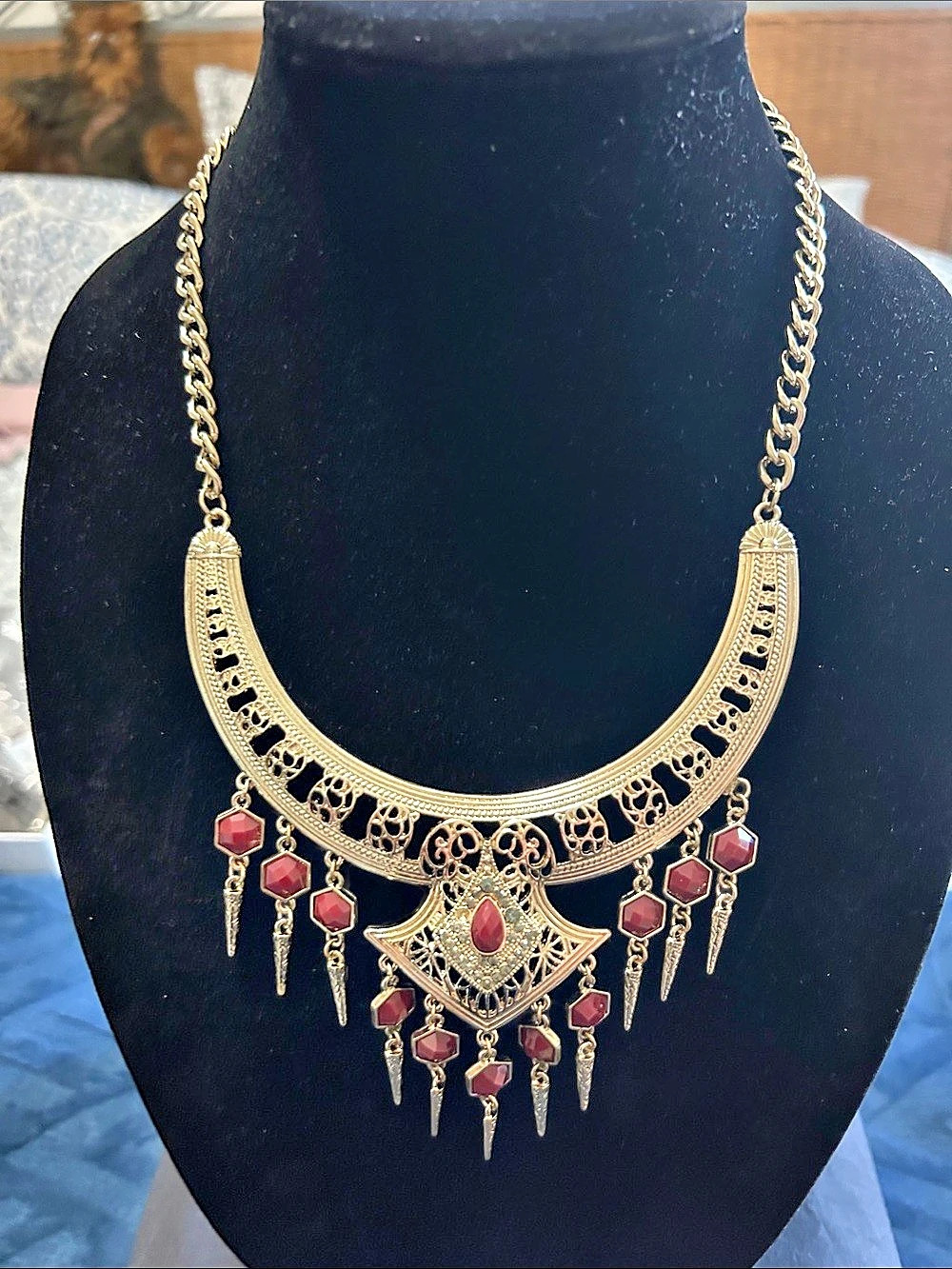 Le Ciel Statement Necklace & Earrings in Gold & Red NWT